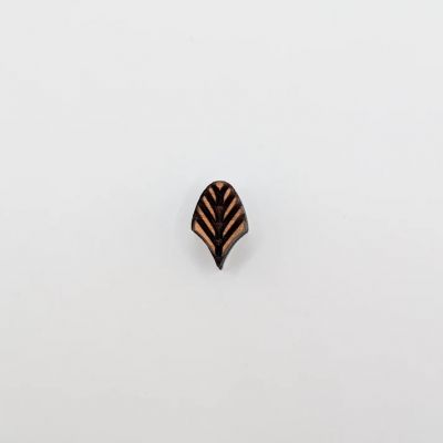 Petal Teardrop Accent 1